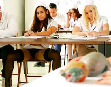 Студентка дала понять преподователю что хочет его