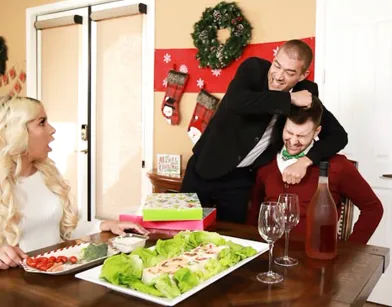 Санёк трахнул девушку друга и безсовестно накончал в рот у него за спиной