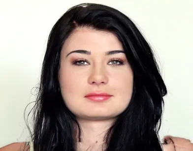 Девушка из Чехии трахается с Вудманом и делает все что он хочет